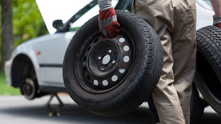 Roadside Tire Changing Services | Mobile Auto Truck Repair McAllen